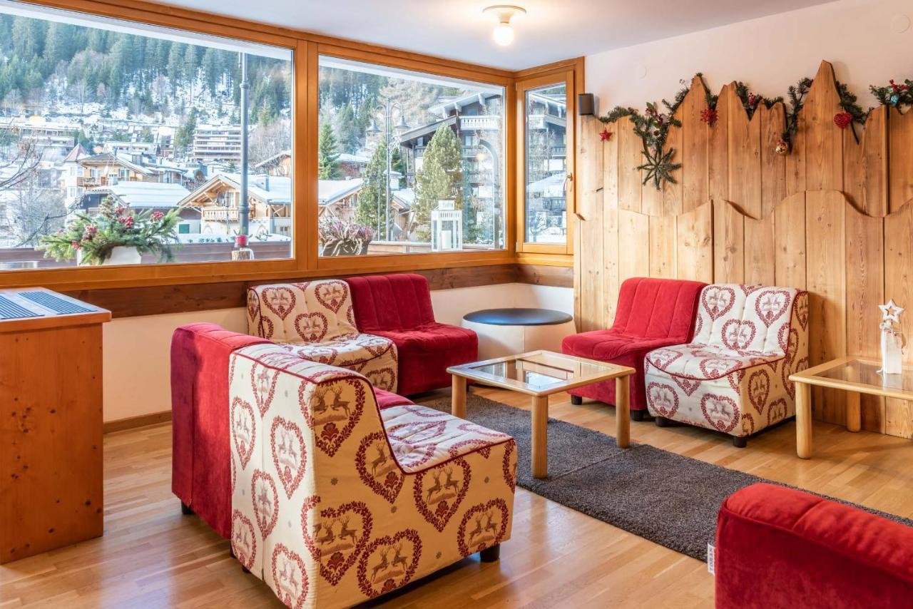 Hotel Italo Мадонна-ди-Кампильо Экстерьер фото