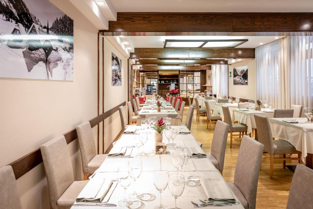 Hotel Italo Мадонна-ди-Кампильо Экстерьер фото