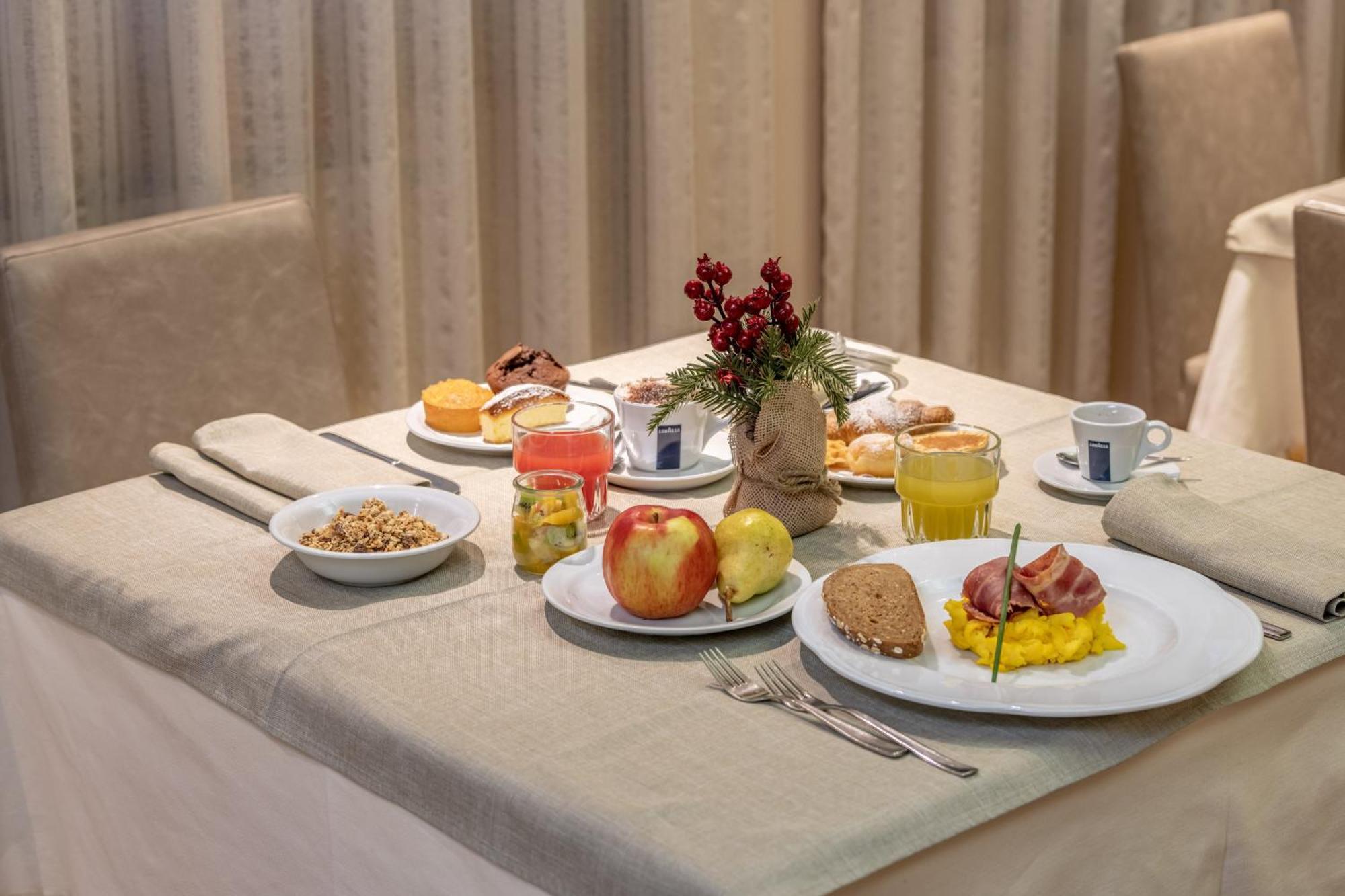 Hotel Italo Мадонна-ди-Кампильо Экстерьер фото